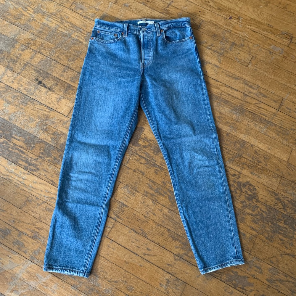 Levi’s wedgie fit jeans